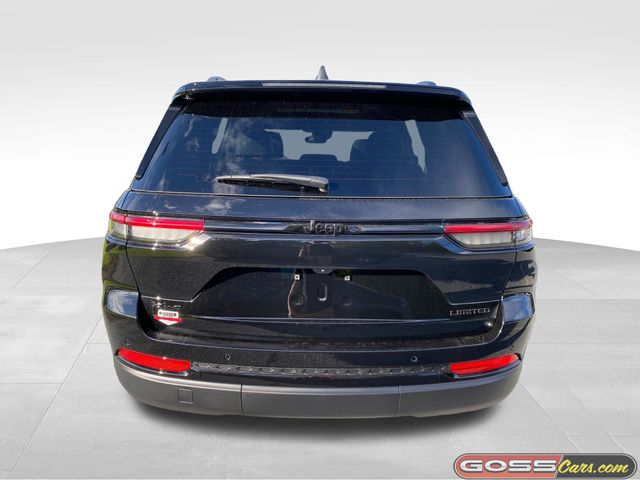 2025 Jeep Grand Cherokee Limited photo 2
