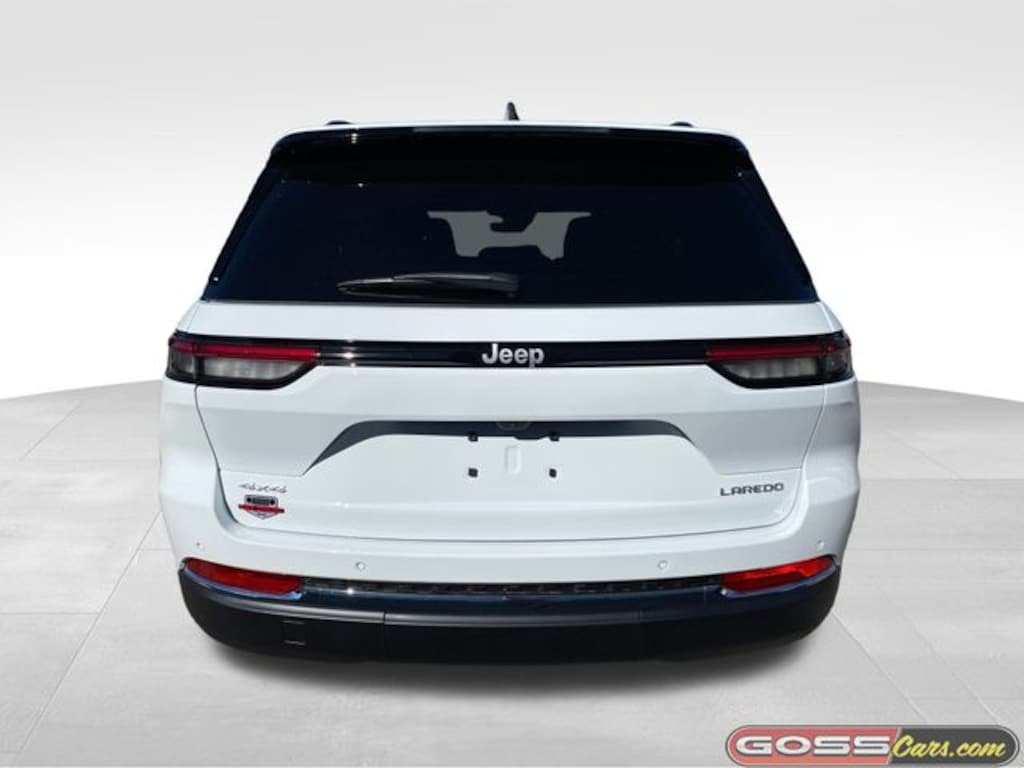 New 2025 Jeep Grand Cherokee LAREDO X 4X4 Sport Utility