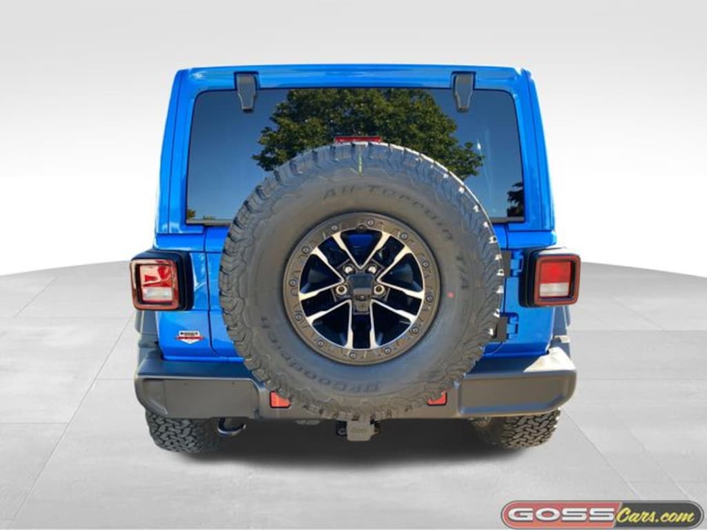 New 2025 Jeep Wrangler 4-DOOR WILLYS Sport Utility