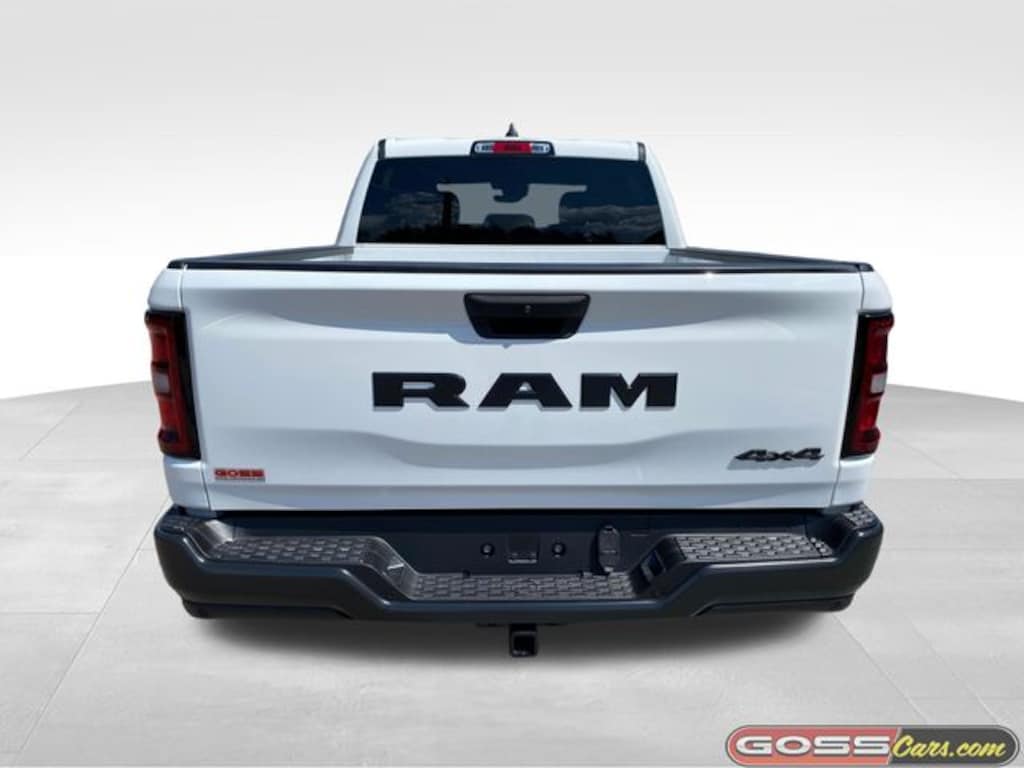 New 2026 Ram 1500 TRADESMAN CREW CAB 4X4 5'7 BOX Pickup