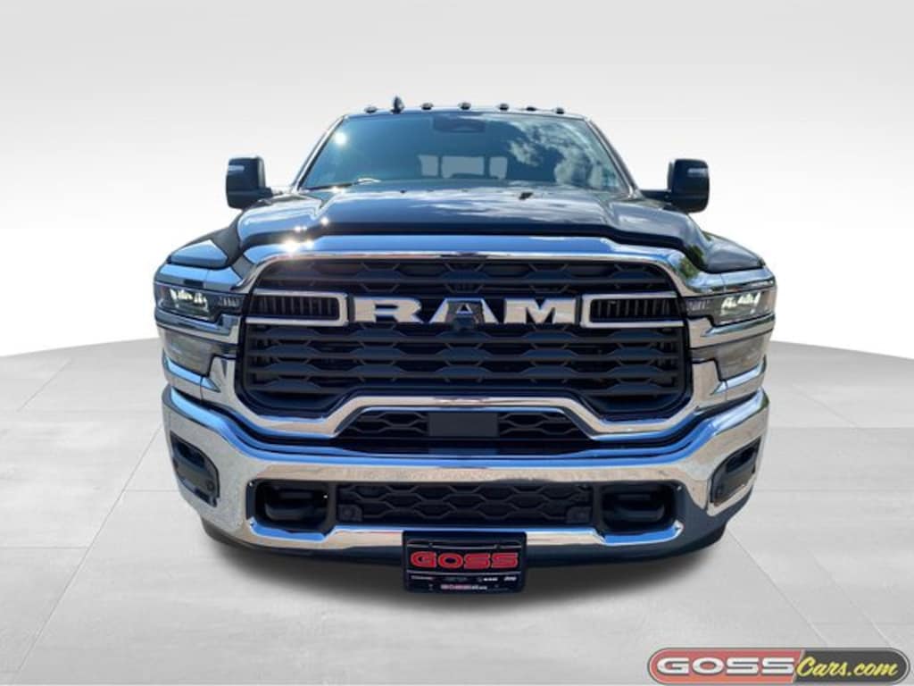 New 2026 Ram 3500 TRADESMAN CREW CAB 4X4 6'4 BOX Pickup