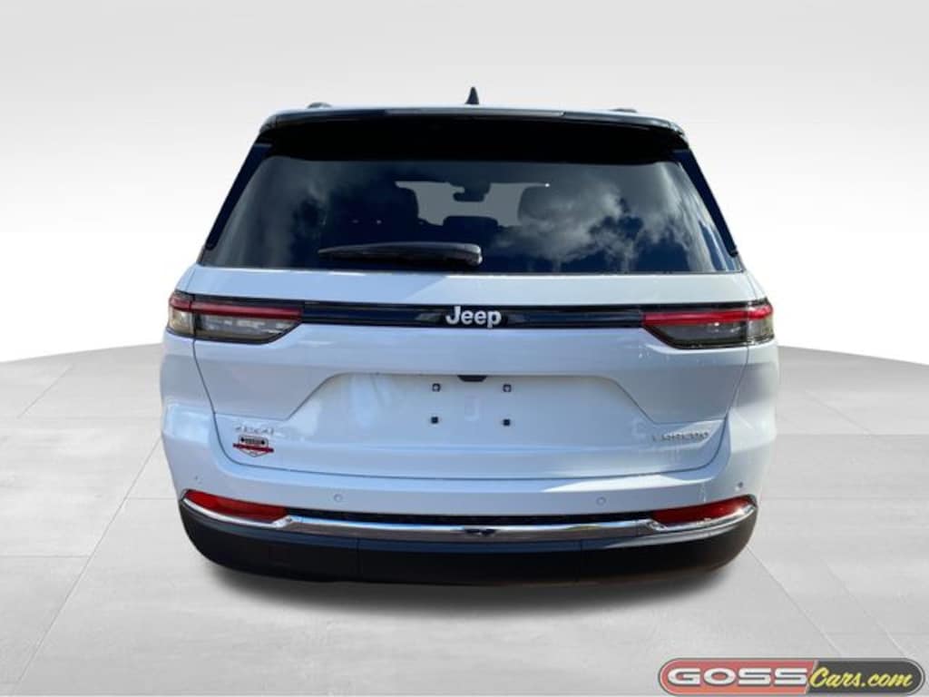 New 2025 Jeep Grand Cherokee LAREDO X 4X4 Sport Utility