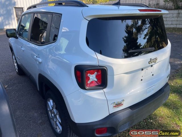2022 Jeep Renegade Latitude photo 4