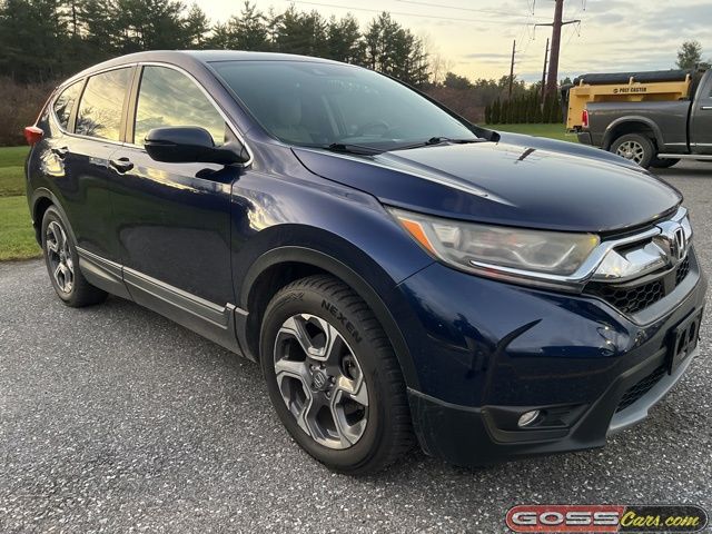 2017 Honda CR-V EX photo 2