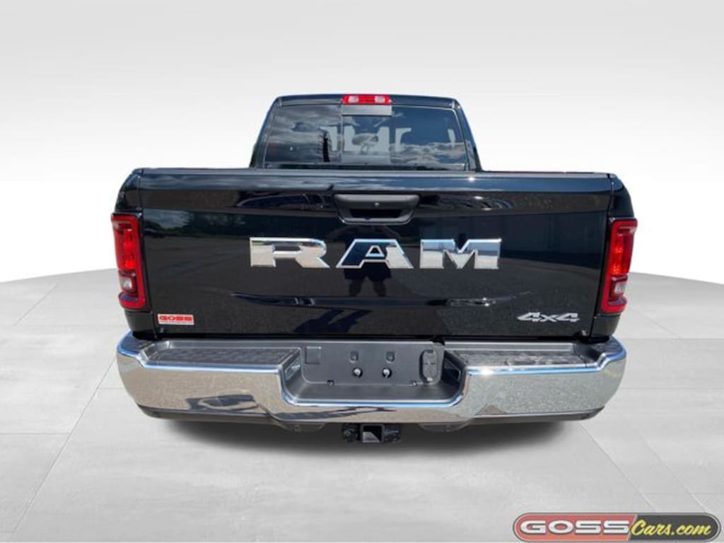 New 2026 Ram 3500 TRADESMAN CREW CAB 4X4 6'4 BOX Pickup