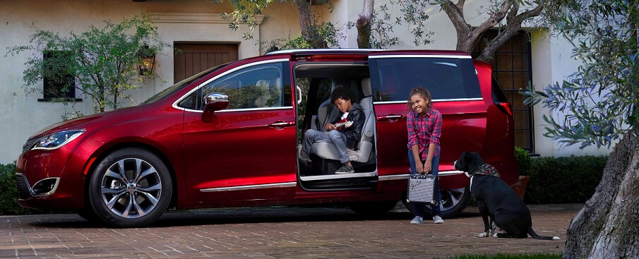 Chrysler Pacifica Vs Kia Sedona Vt Goss Dodge Chrysler