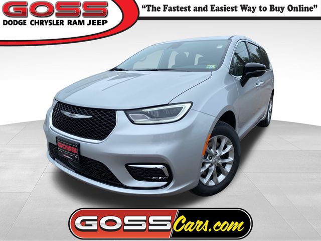 2026 Chrysler Pacifica Limited AWD's photo