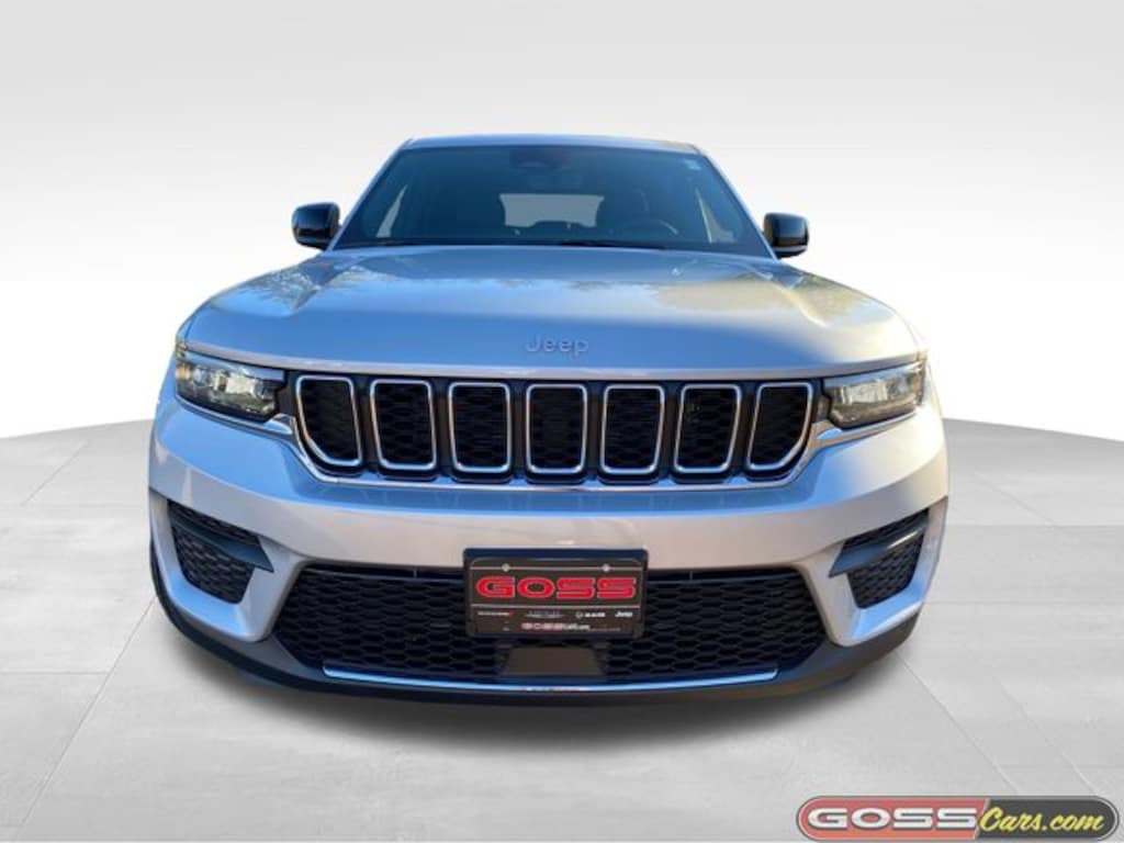 New 2025 Jeep Grand Cherokee LAREDO X 4X4 Sport Utility