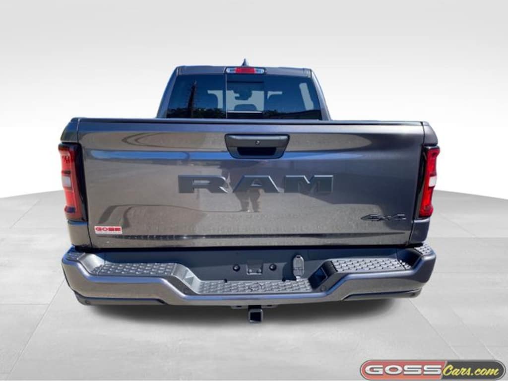 New 2025 Ram 1500 Tradesman Crew Cab 4x4 5'7 Box Pickup