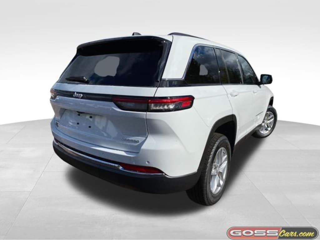 New 2025 Jeep Grand Cherokee LAREDO X 4X4 Sport Utility