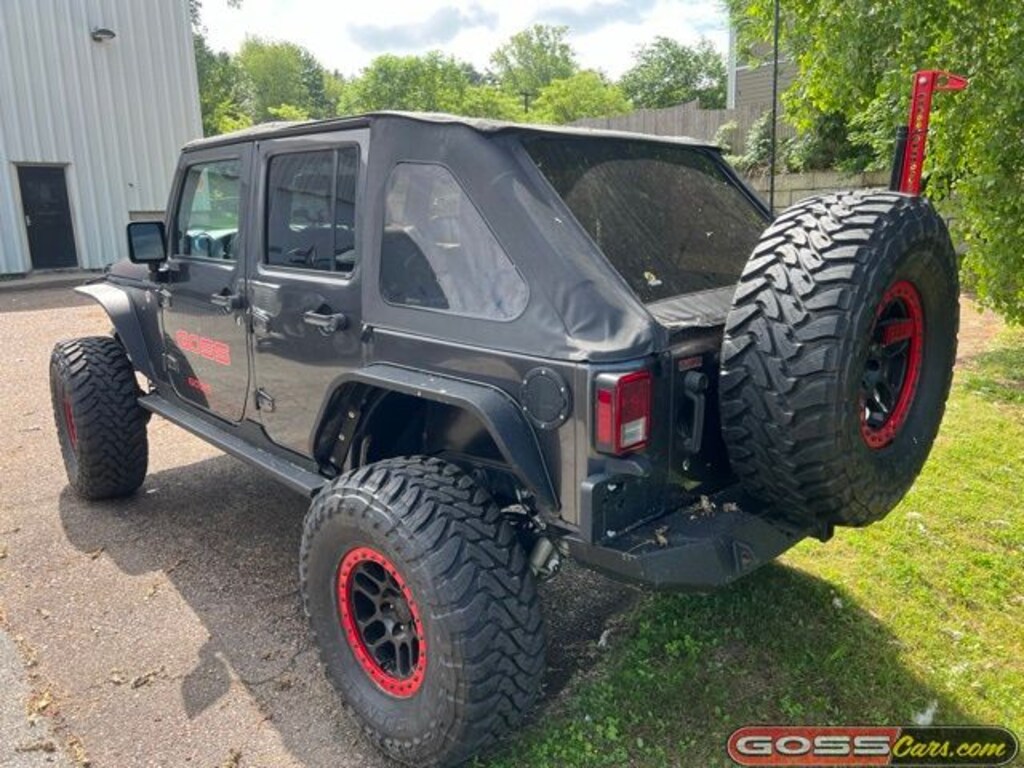 Used 2016 Jeep Wrangler Unlimited Rubicon SUV