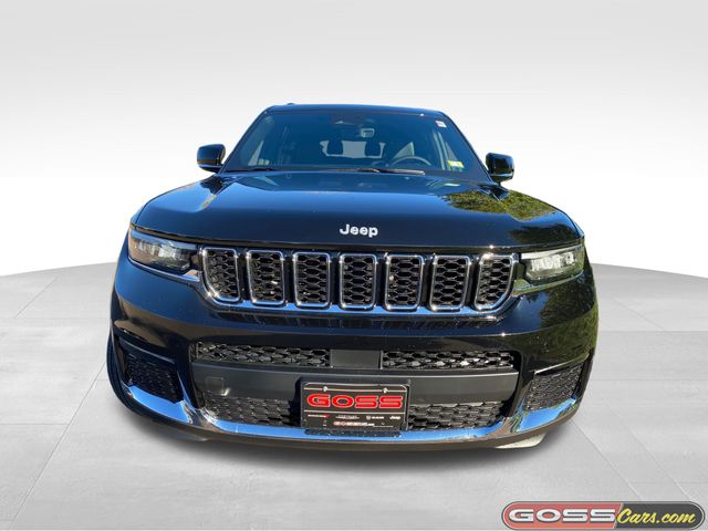 2025 Jeep Grand Cherokee Limited photo 2