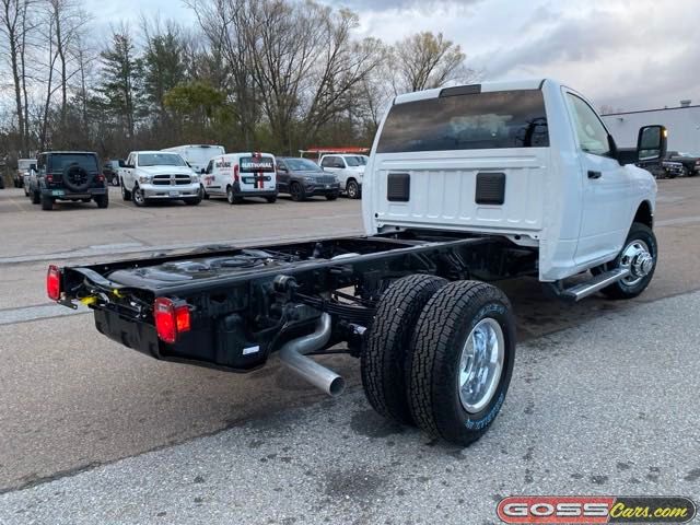 2024 Ram 3500 Tradesman photo 2
