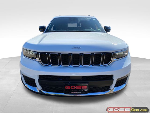 2025 Jeep Grand Cherokee Limited photo 2