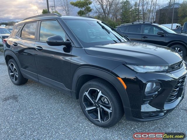 2023 Chevrolet Trailblazer RS photo 2