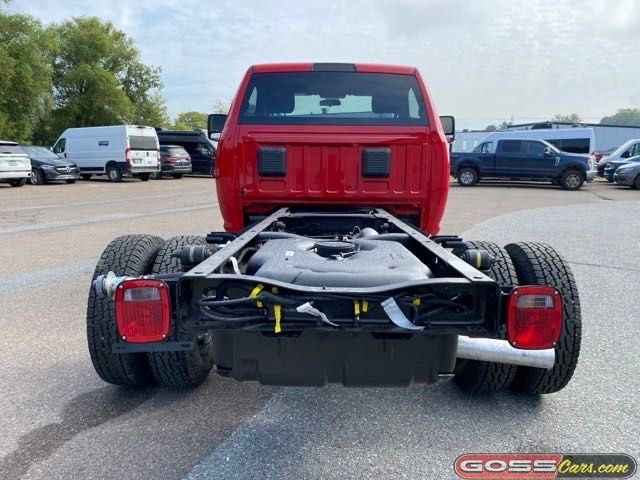 2024 Ram 3500 photo 4