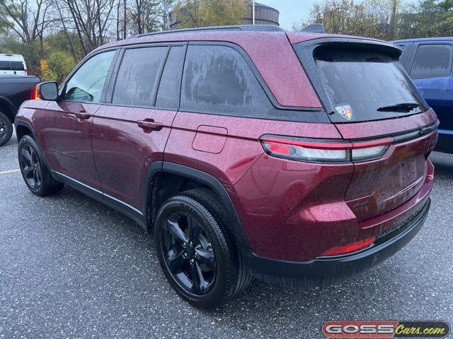 2025 Jeep Grand Cherokee Altitude X photo 4