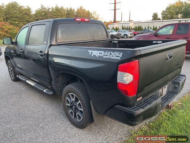 2016 Toyota Tundra SR5 CrewMax photo 3