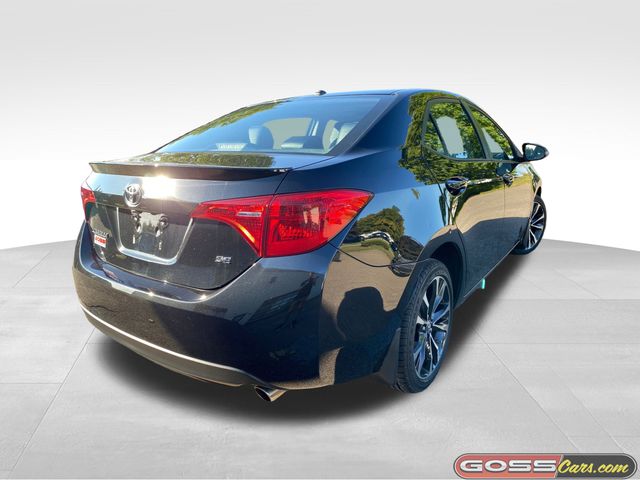 2017 Toyota Corolla SE photo 3