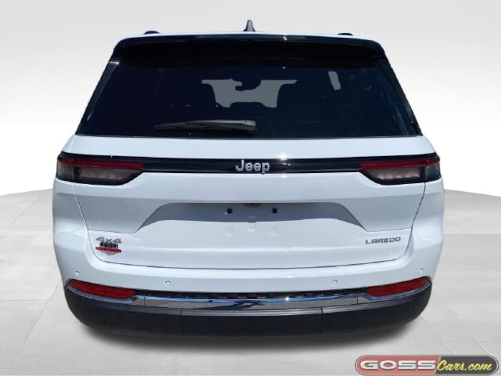 New 2026 Jeep Grand Cherokee LAREDO 4X4 Sport Utility