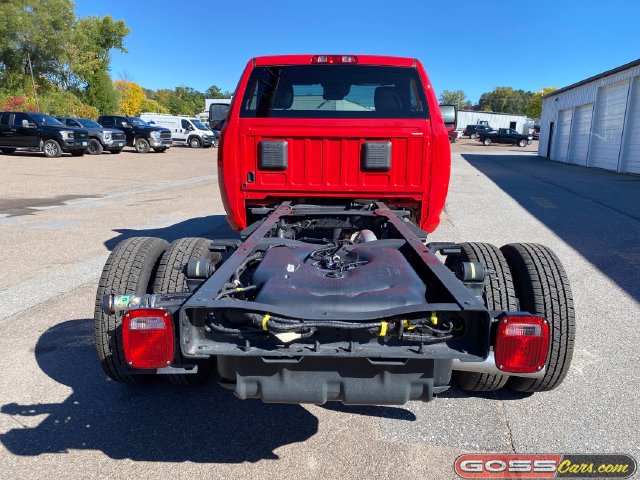 New 2026 Ram 3500 Chassis Cab TRADESMAN REGULAR 4X4 60' CA Pickup