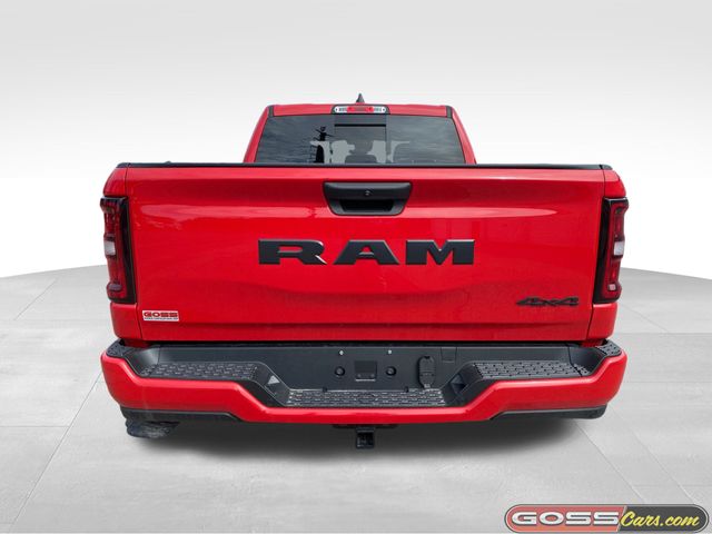 2025 Ram 1500 Tradesman photo 4
