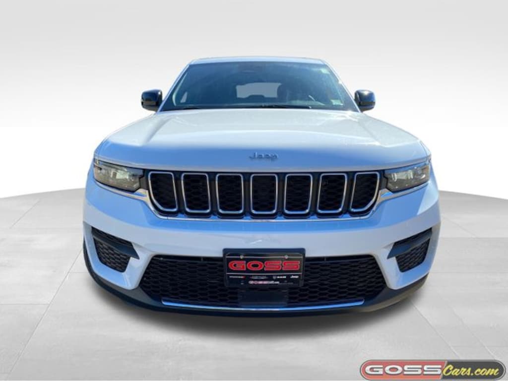 New 2025 Jeep Grand Cherokee LAREDO X 4X4 Sport Utility