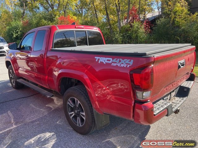 2019 Toyota Tacoma TRD Sport V6 photo 4