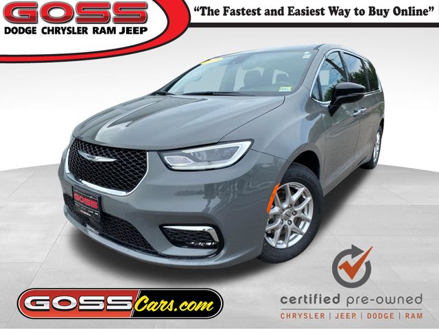 2025 Chrysler Pacifica Select's photo