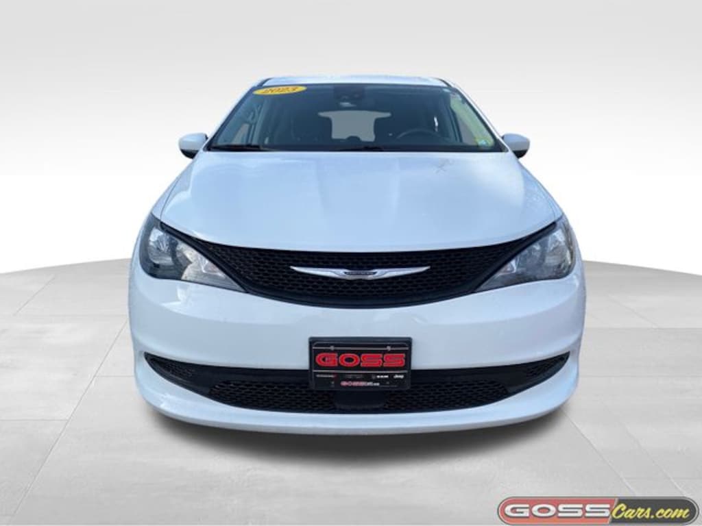 Used 2023 Chrysler Voyager LX Minivan/Van