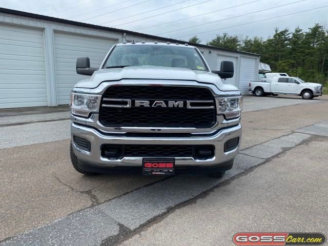 2024 Ram 3500 photo 2
