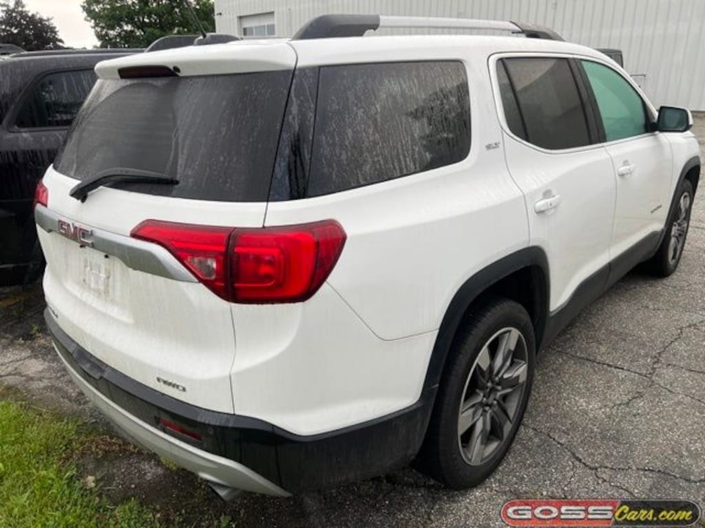 Used 2017 GMC Acadia SLT-2 SUV