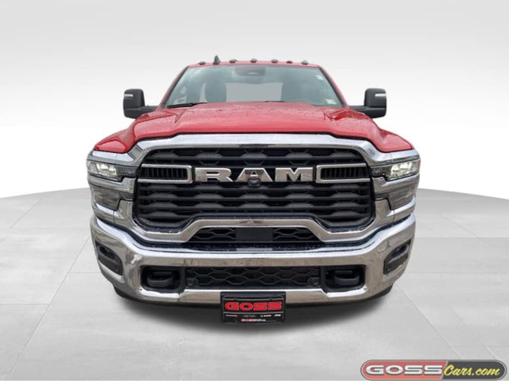 New 2026 Ram 3500 TRADESMAN REGULAR CAB 4X4 8' BOX Pickup