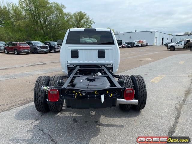 2024 Ram 3500 photo 4