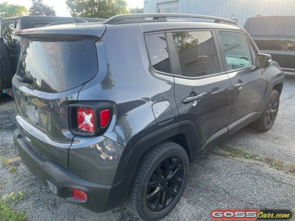 Used 2023 Jeep Renegade Altitude SUV