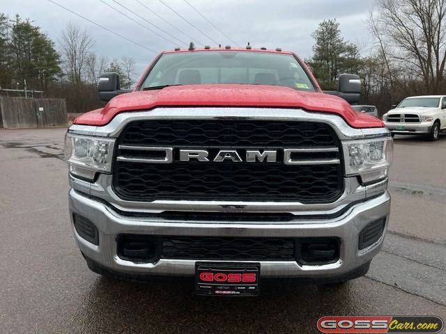 2024 Ram 3500 Tradesman photo 2