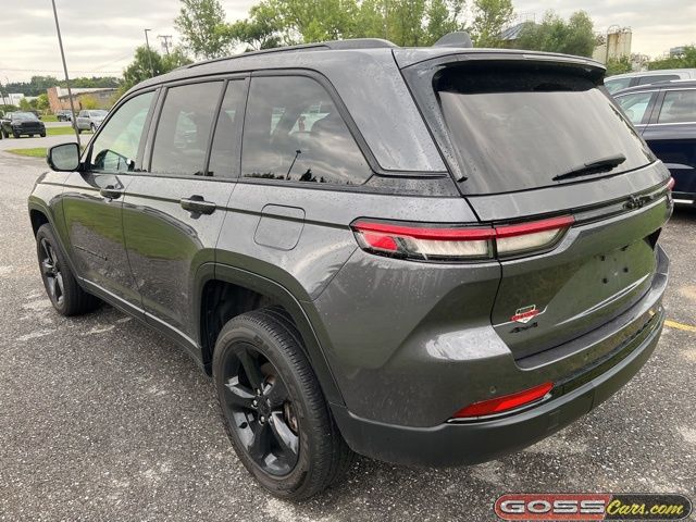 2024 Jeep Grand Cherokee Altitude photo 4