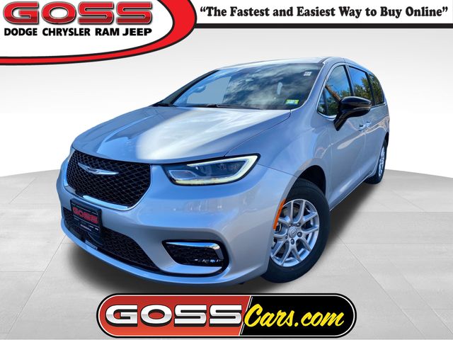 2026 Chrysler Pacifica Select's photo