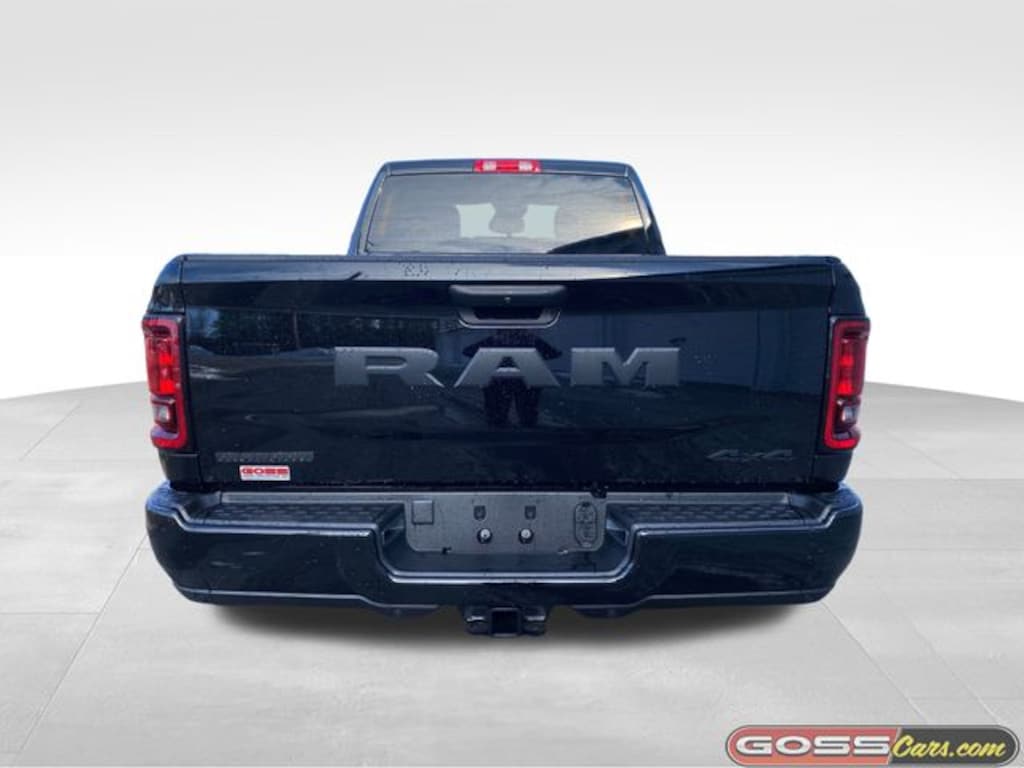 New 2026 Ram 3500 BIG HORN CREW CAB 4X4 6'4 BOX Pickup