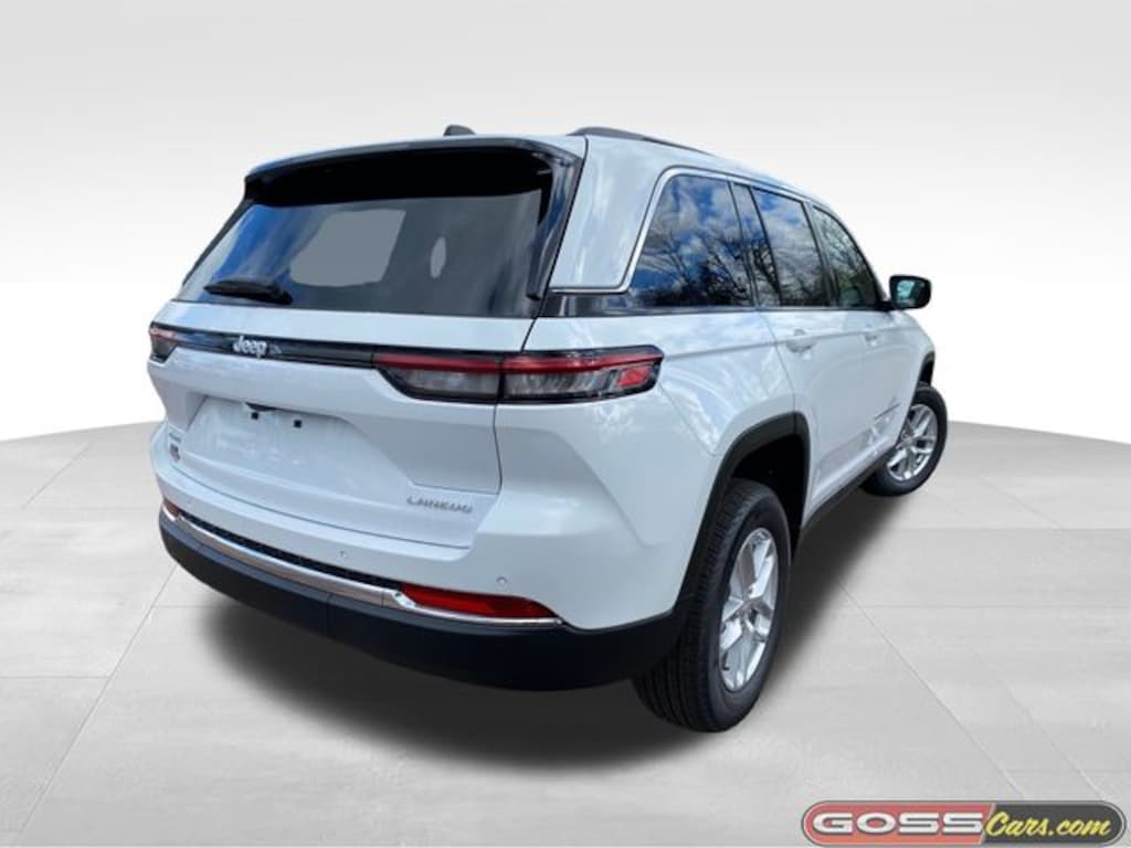 New 2025 Jeep Grand Cherokee LAREDO X 4X4 Sport Utility