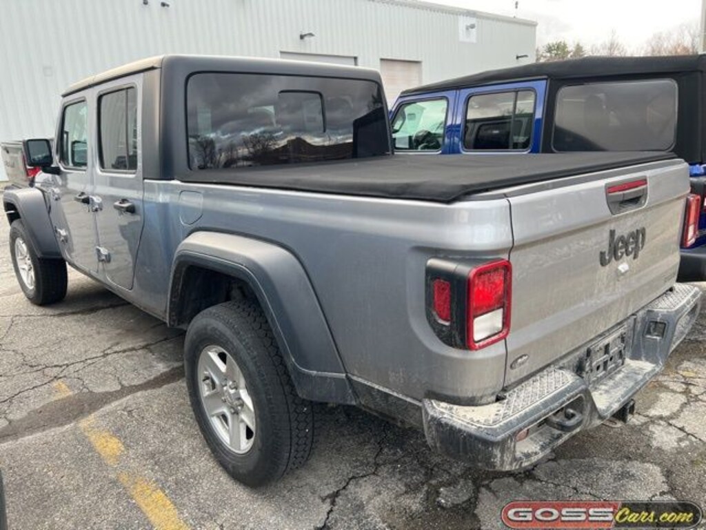 Used 2020 Jeep Gladiator Sport Truck