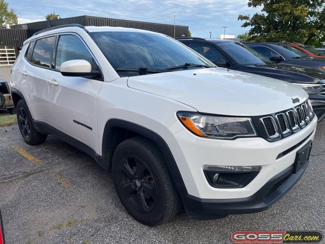 2019 Jeep Compass Latitude photo 2