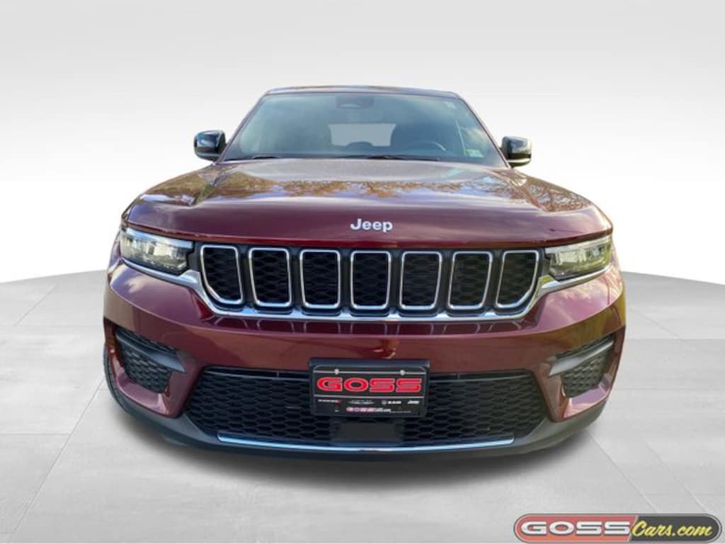 New 2025 Jeep Grand Cherokee LAREDO X 4X4 Sport Utility