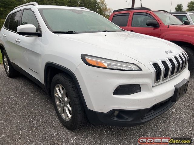 2014 Jeep Cherokee Latitude photo 2
