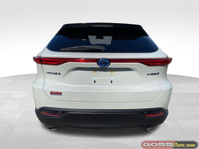 2022 Toyota Venza LE photo 4