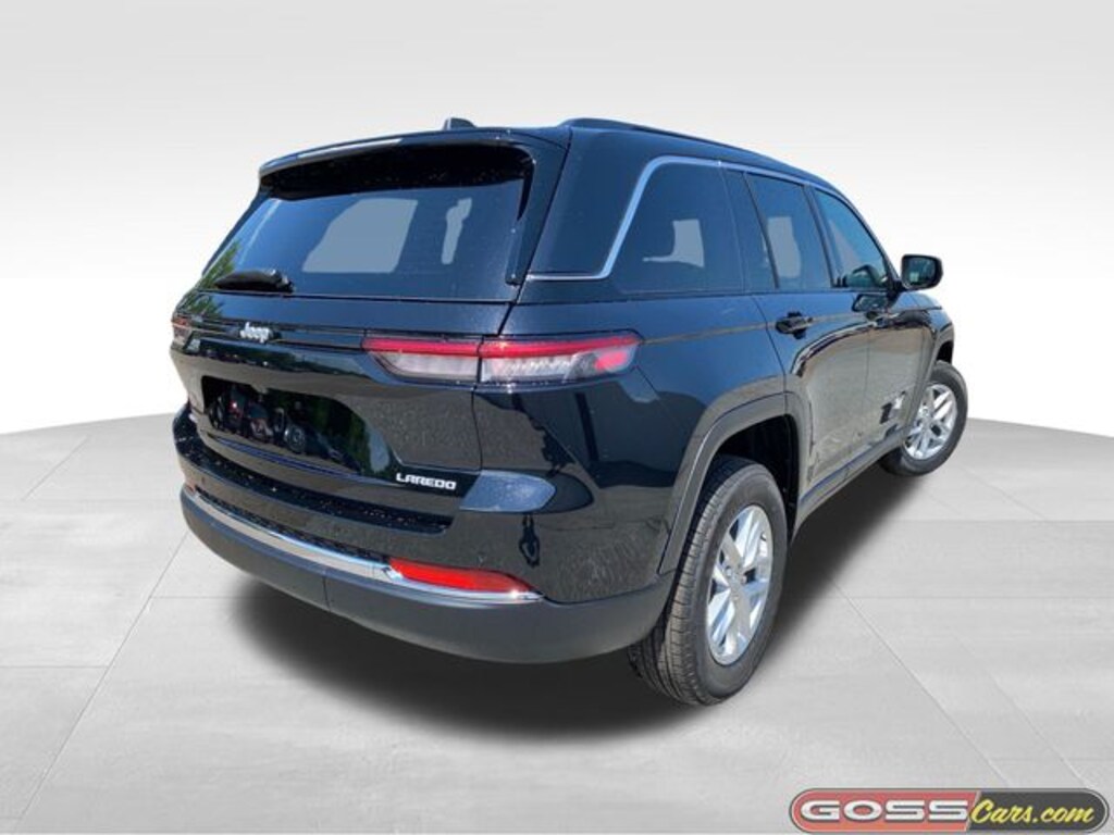 New 2026 Jeep Grand Cherokee LAREDO X 4X4 Sport Utility
