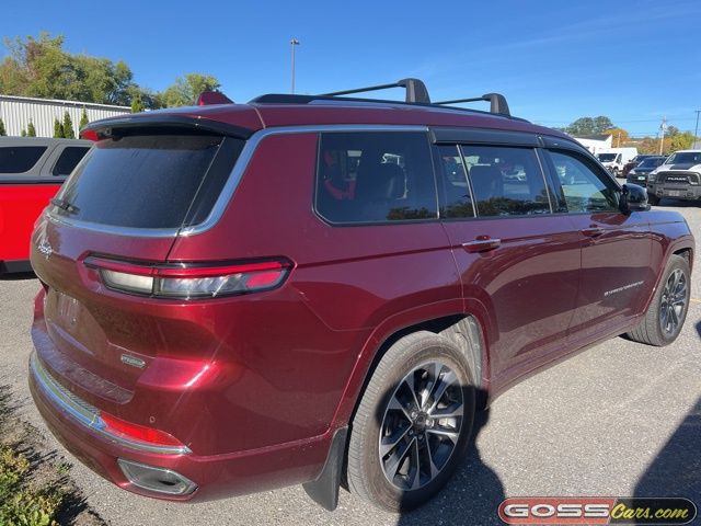 2022 Jeep Grand Cherokee Overland photo 3