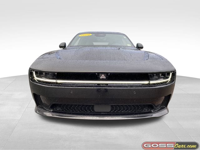 Used 2024 Dodge Charger Daytona Scat Pack with VIN 2C3CDBDK5RR207130 for sale in South Burlington, VT