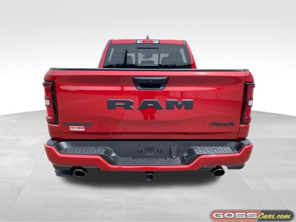 New 2026 Ram 1500 LARAMIE CREW CAB 4X4 5'7 BOX Pickup