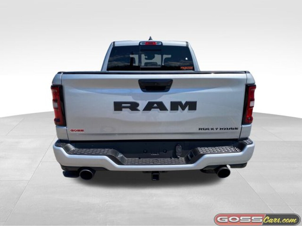 New 2026 Ram 1500 LARAMIE CREW CAB 4X4 5'7 BOX Pickup
